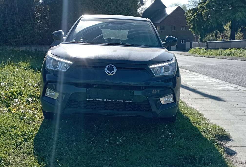 SsangYong Tivoli 1.6 e-XDi 2WD Sapphire