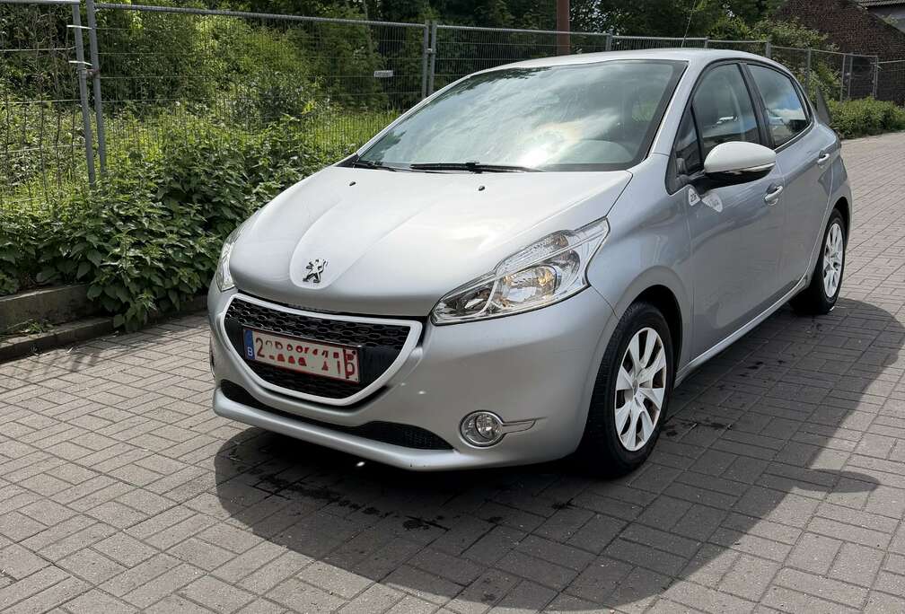 Peugeot 1.0i Like