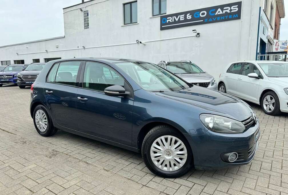 Volkswagen 1.6 CR TDi Highline ** 1 JAAR GARANTIE **