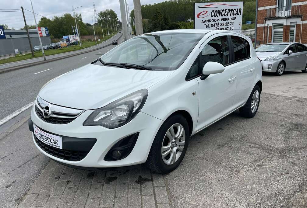 Opel 1.2i Cosmo Easytronic