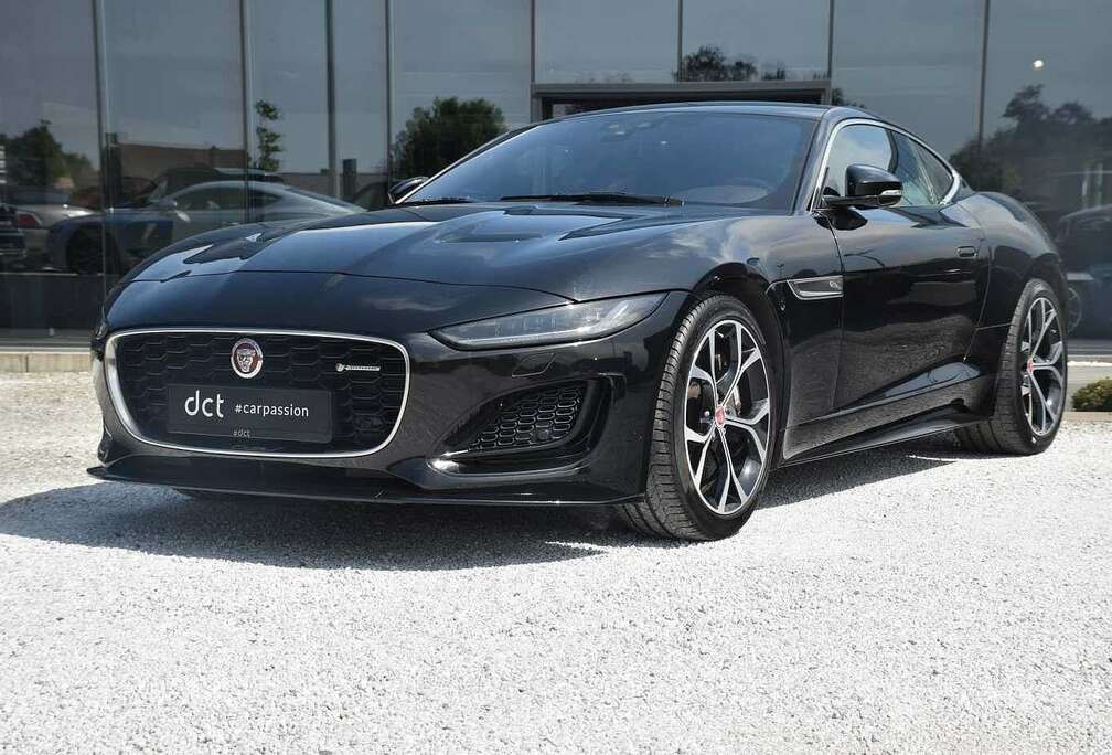Jaguar 2.0 i4 P300 R-Dynamic