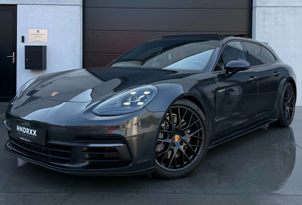 Porsche Panamera 4 E-Hybrid Sport Turismo - Sports Chrono