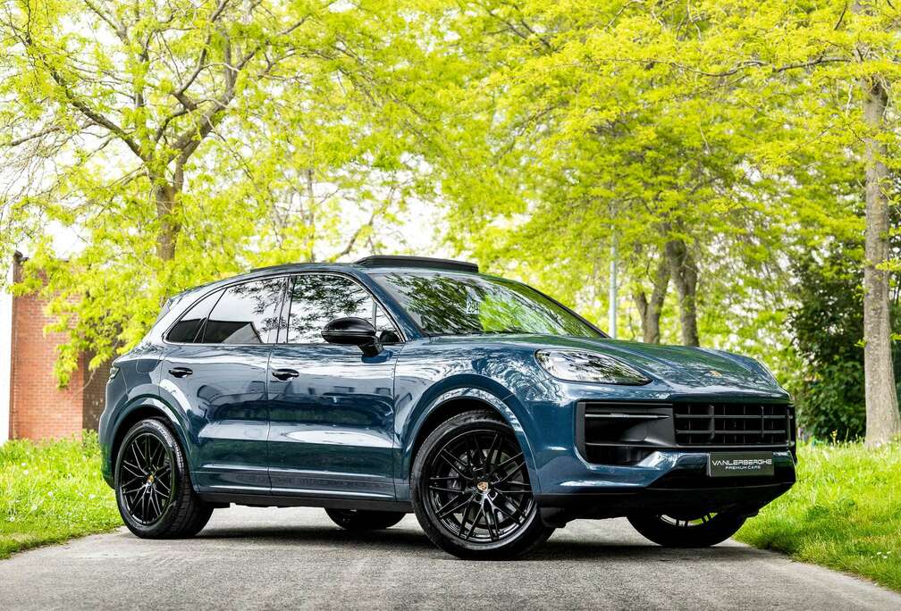 Porsche E-Hybrid Facelift * SportChrono * Matrix * SoftClose * Pano * Camera