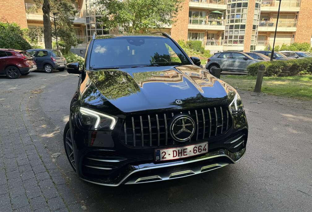Mercedes-Benz Coupé 4-Matic+ // 7 Seats // Full Option
