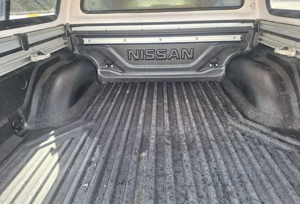 Nissan 2.3 dCi 4WD N-Guard