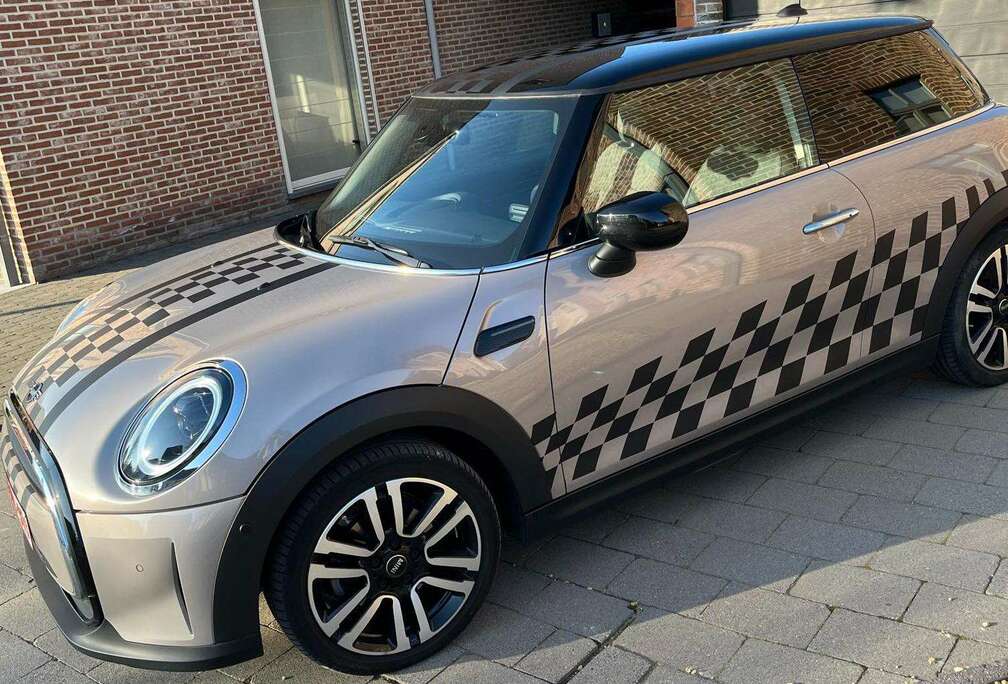 MINI Mini Cooper Aut. Essential Trim