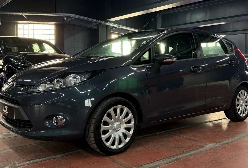 Ford Fiesta 1.25i Sound Connection Trend