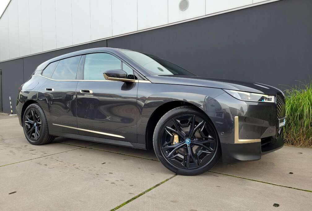 BMW xDrive40 *HUD*360\'CAMERA*21\