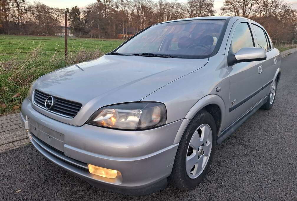 Opel 1.6i XEL 16v N Joy Climat