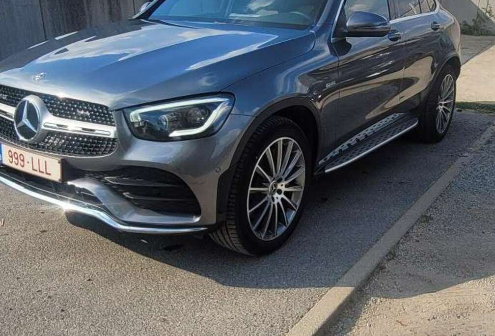 Mercedes-Benz d 4-Matic (EU6AP) AMG DESIGN....New