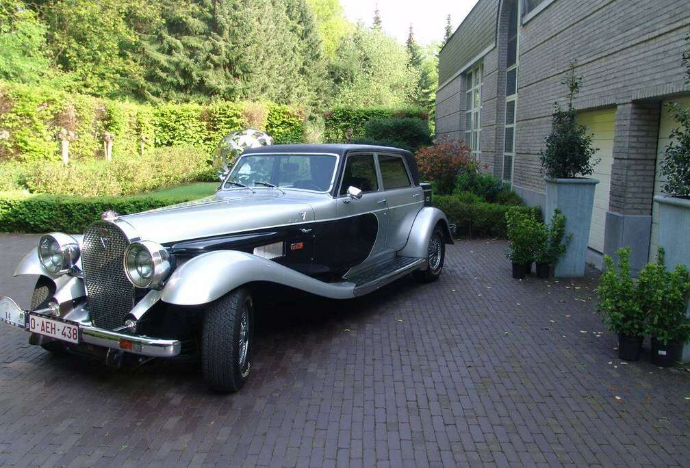 Panther Westwinds sedan