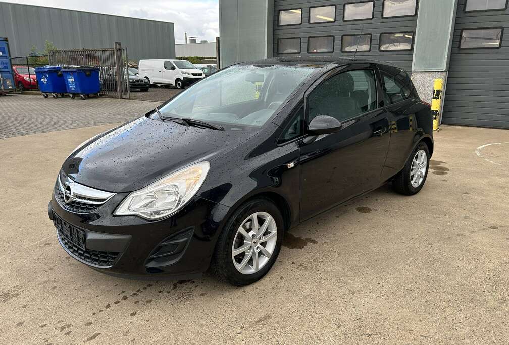 Opel Corsa 1.2i Black lage kilometerstand zie foto\'s word gekeurd vv