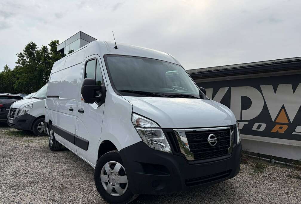 Nissan Interstar 2.3 dCi 33 L2H2 Acenta (EU6E)