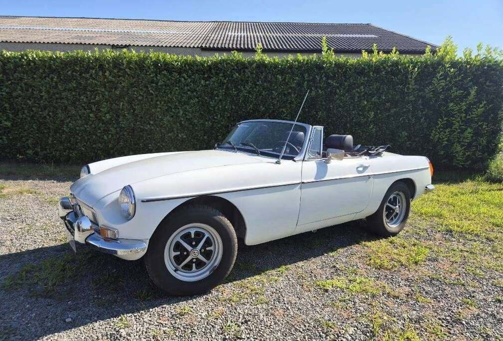 MG MG B Tourer