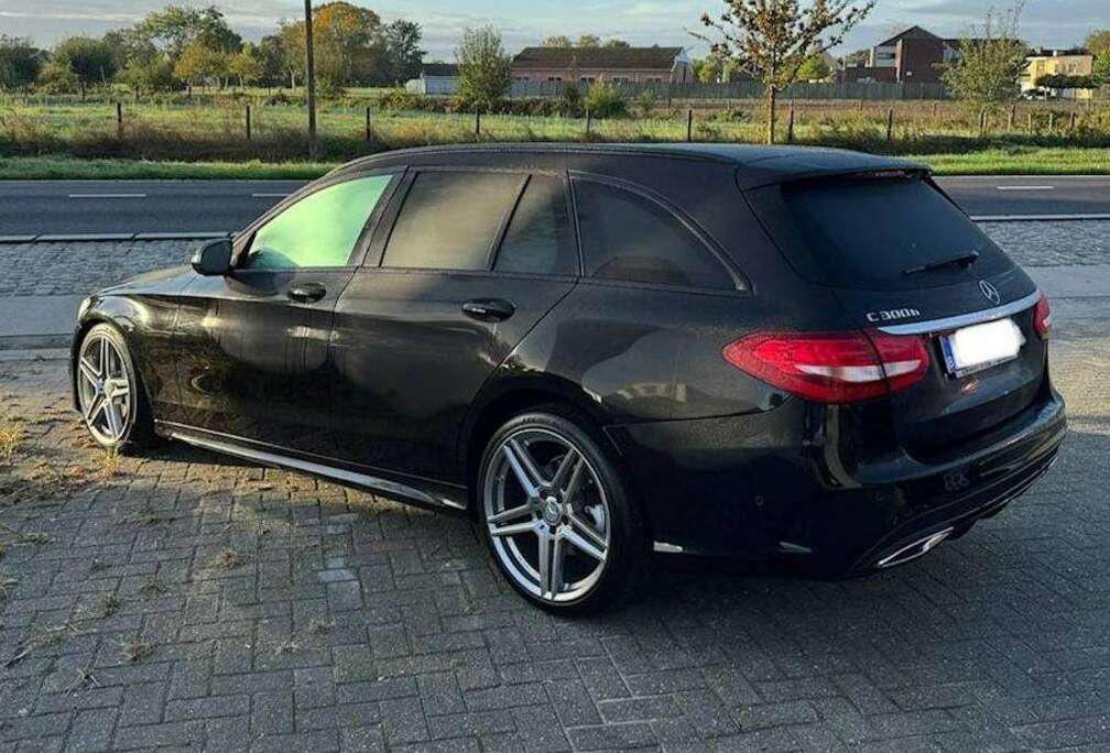 Mercedes-Benz C 300 h