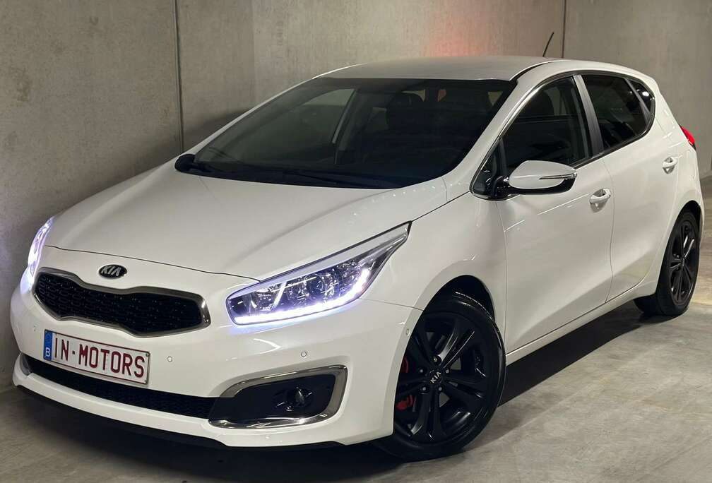 Kia 1.6 GDI  SPORT  KEY-LESS  DODEHOEK  CAMERA