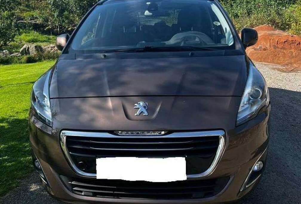 Peugeot 5008 1.6i Active