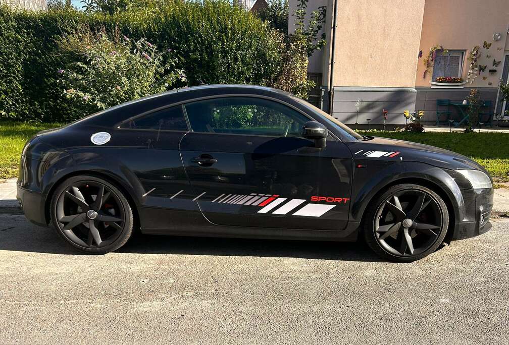 Audi TT Coupé 2.0 TFSI S line S tronic