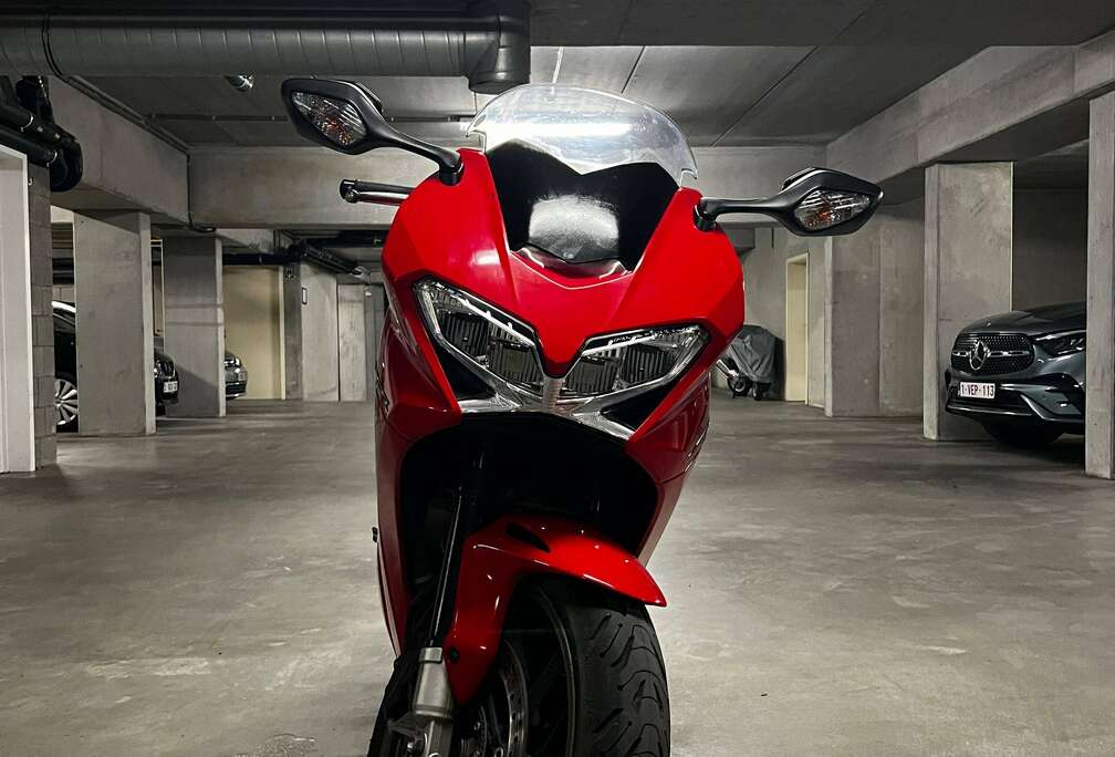 Honda F
