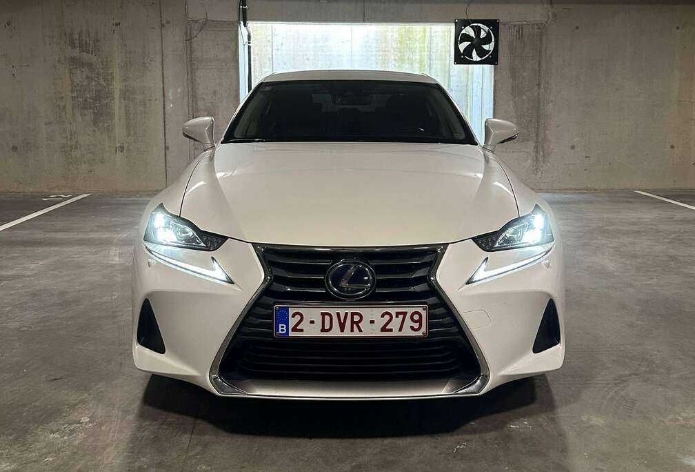 Lexus IS 300h 2.5i Privilège Line E-CVT (EU6.2)