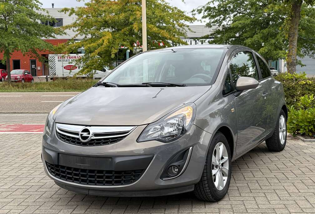 Opel Corsa 1.2i Airco, GPS, Cruise, Bluetooth, 1jaar garantie