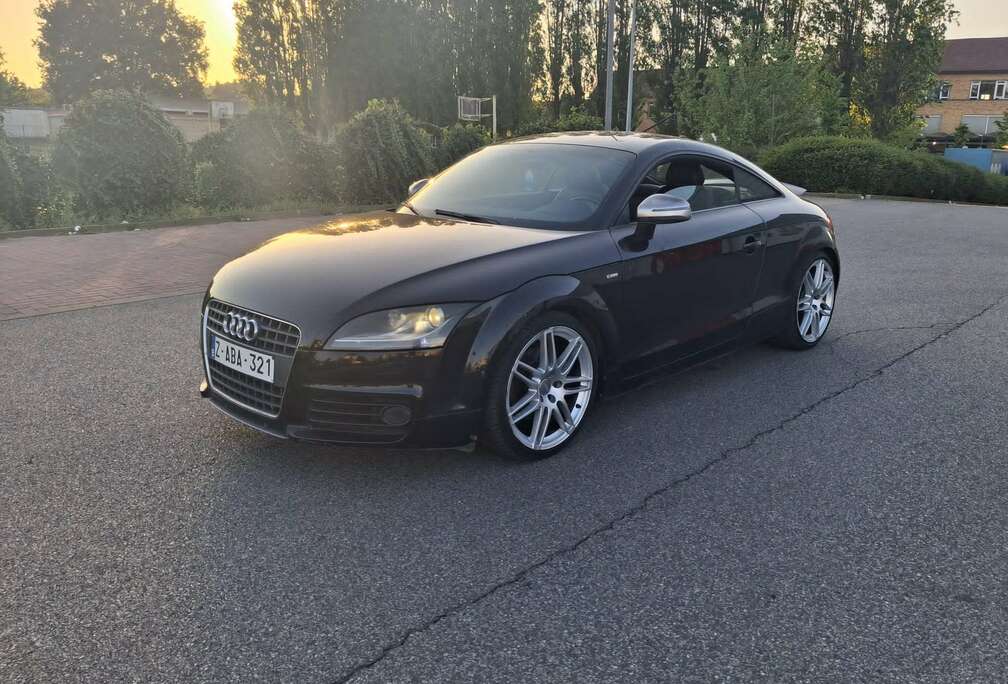 Audi TT Coupé 2.0 TFSI S line