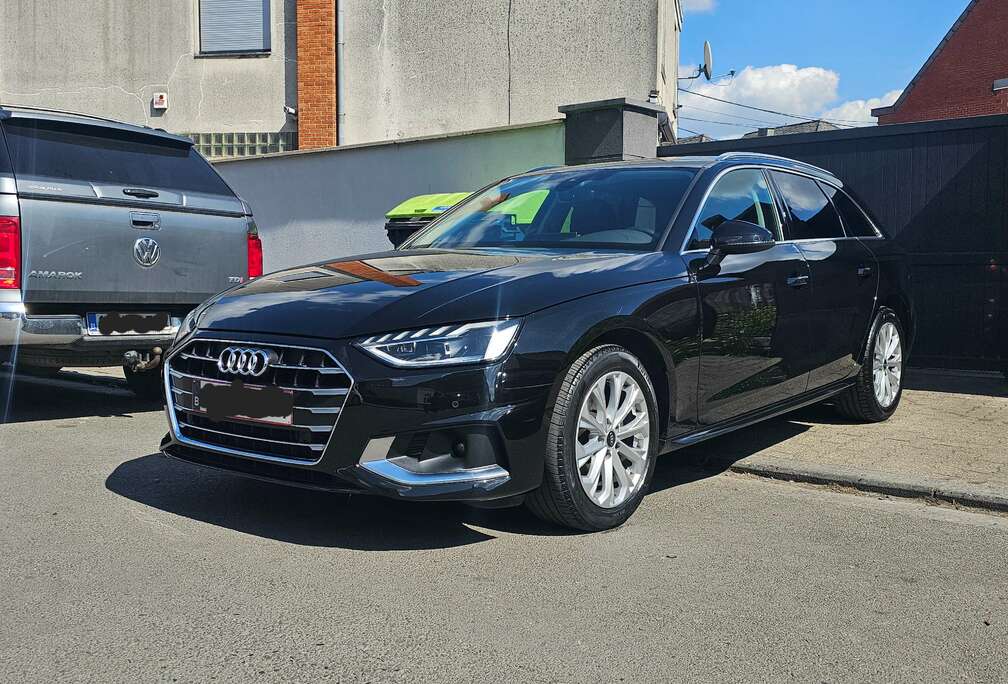 Audi Avant 30 TDi ** 1ERE MAIN ** CARNET COMPLET **