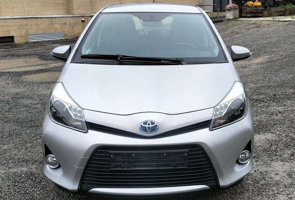 Toyota 1.5i VVT-i Hybrid CVT ***GARANTIE 12-MOIS***