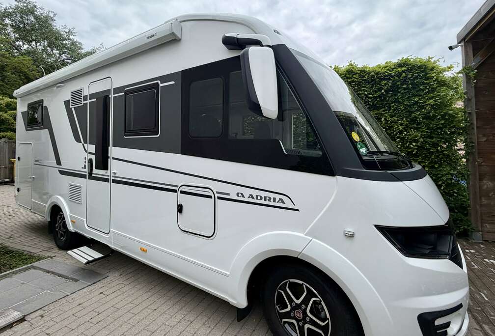 Caravans-Wohnm Adria Sonic 700 Dl