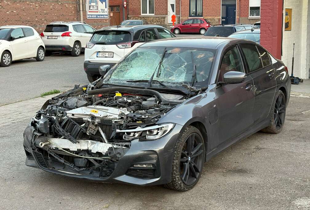 BMW 330eAS PHEV