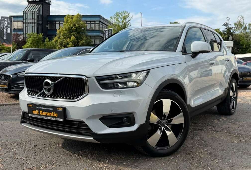 Volvo XC 40 XC40 Momentum Pro AWD