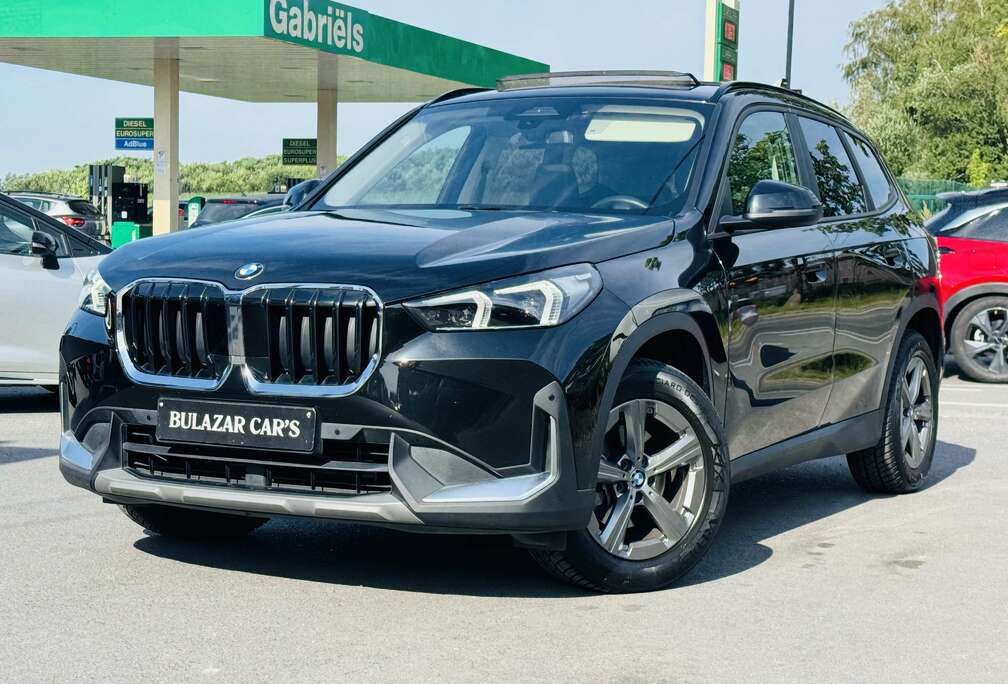 BMW X1 1.5iAS sDrive18*FULL OPTION*NAVI*CUIR*LED*CAMERA*GARANTIE