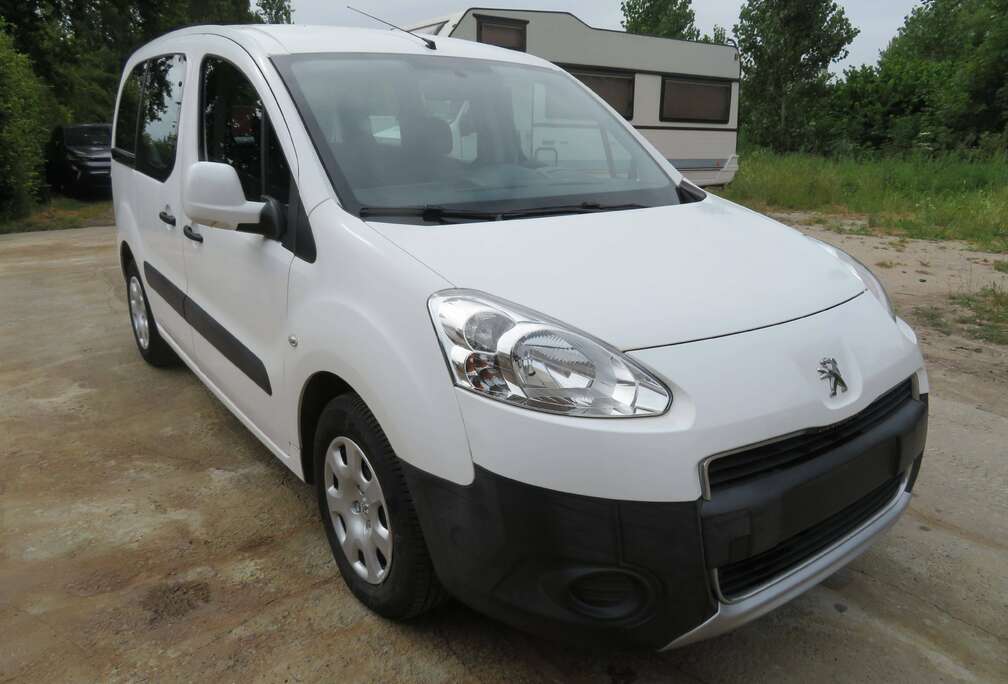 Peugeot 1.6 benzine - Dubbel schuifdeur