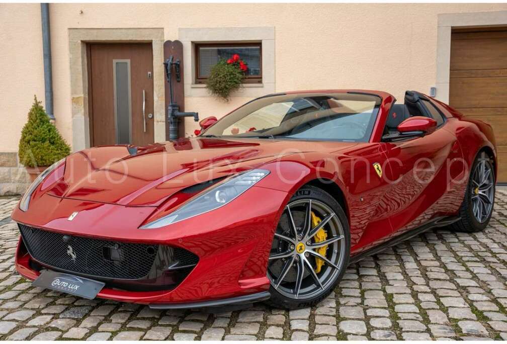 Ferrari GTS BRAND NEW/Fuoco/ADAS/Full Carbon/Lift/Display/