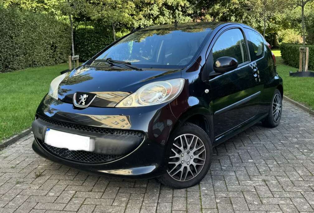 Toyota TRÈS BELLE 107 ! * NEW EMBRAYAGE ! ESSENCE ✅✅