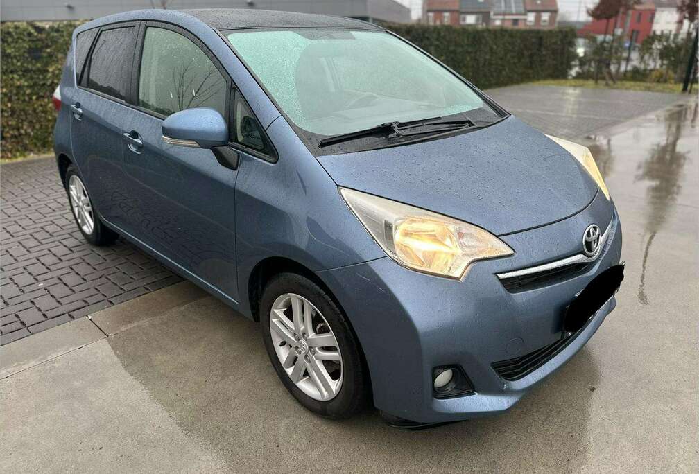 Toyota Verso S 1.33 VVT-i Skyview