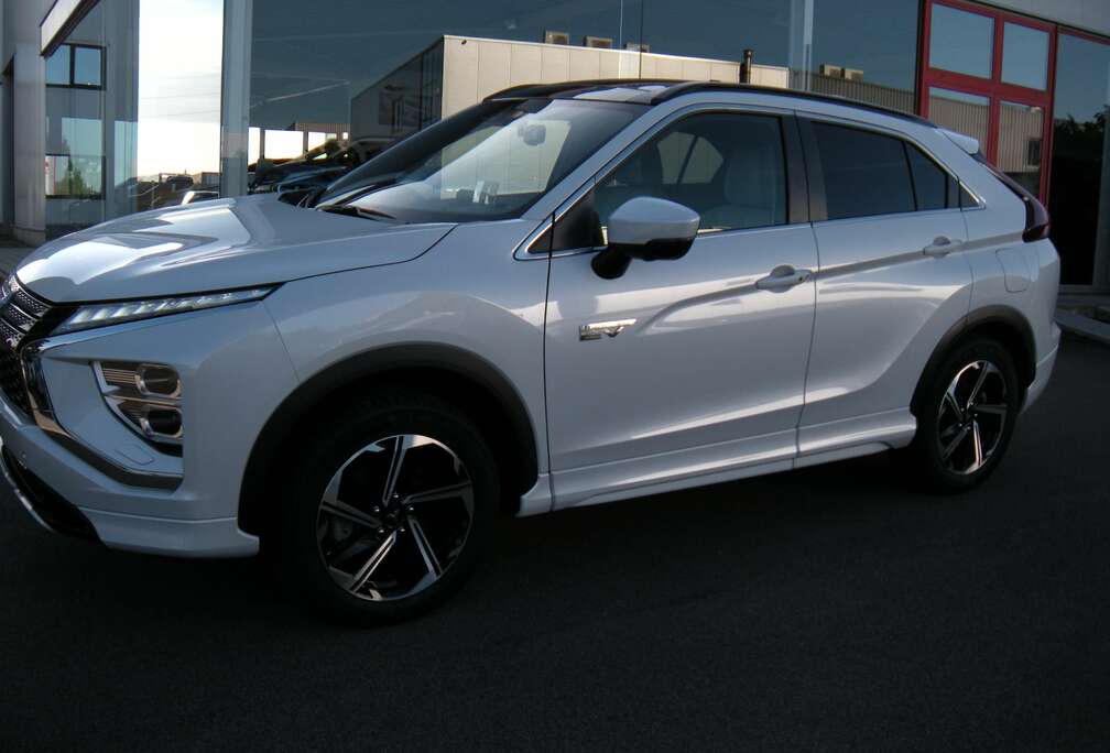 Mitsubishi 2.4 Phev Instyle 4WD Topversie