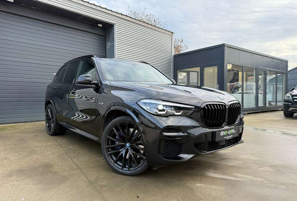 BMW X5 xDrive45e / PANO / M / TREKH / COMFSEAT / SOFCL