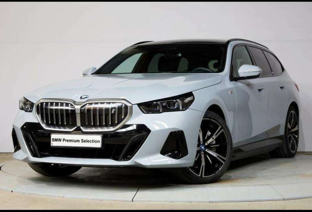 BMW eDrive40 Touring Kit M Sport