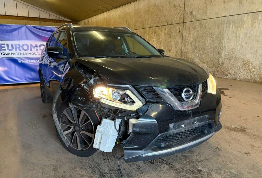 Nissan X-Trail 1.6 dCi N-Connecta /UNFALL / ACCIDENT /