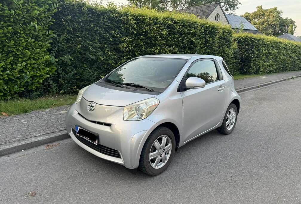Toyota 1.0i VVT-i Sol