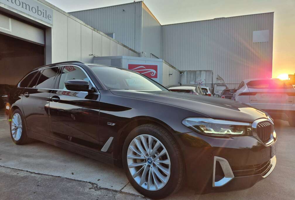 BMW eA Touring / LUXURY LINE / PHEV HYBRID / 2022