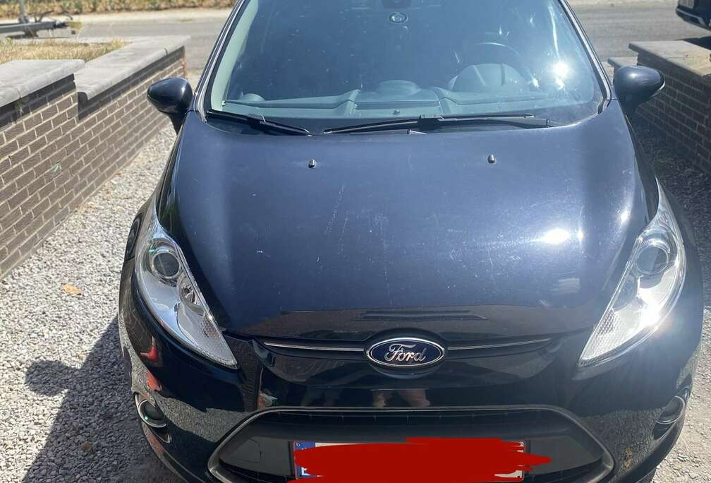 Ford 1.4i Titanium