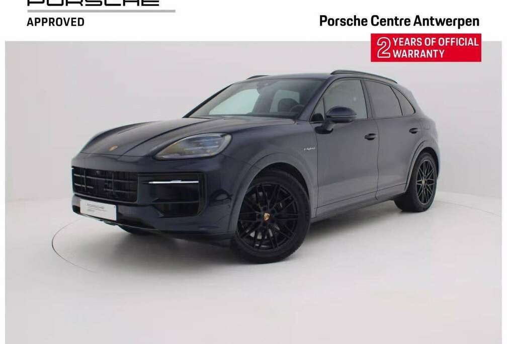 Porsche Cayenne E-Hybrid 3.0 Turbo V6 (346 kW)