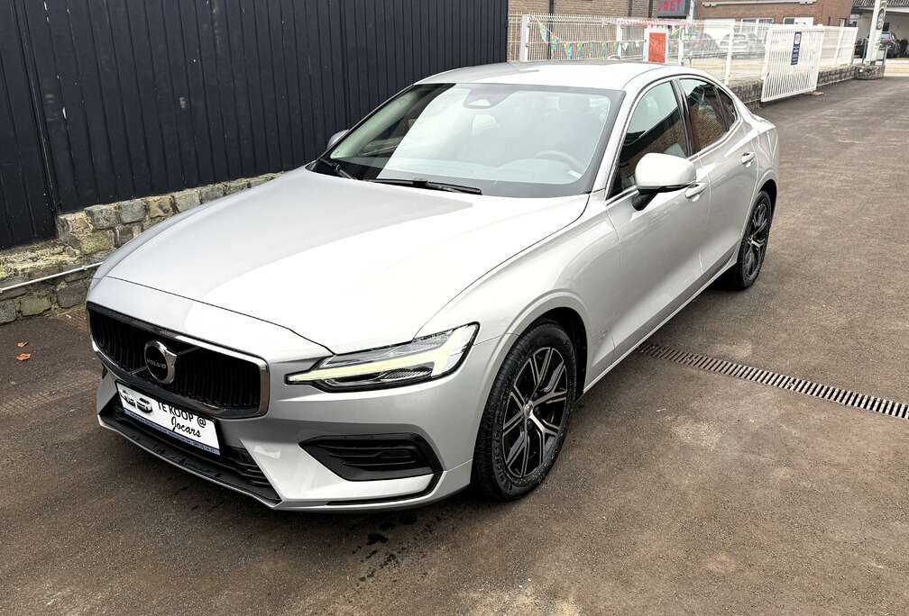Volvo S60 2.0i MHEV Core Carplay-Led-Camera-GPS