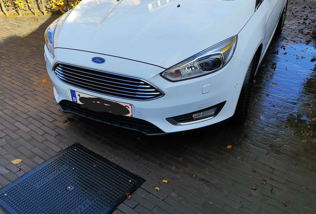 Ford Focus Turnier 2.0 TDCi DPF Start-Stopp-System Titanium