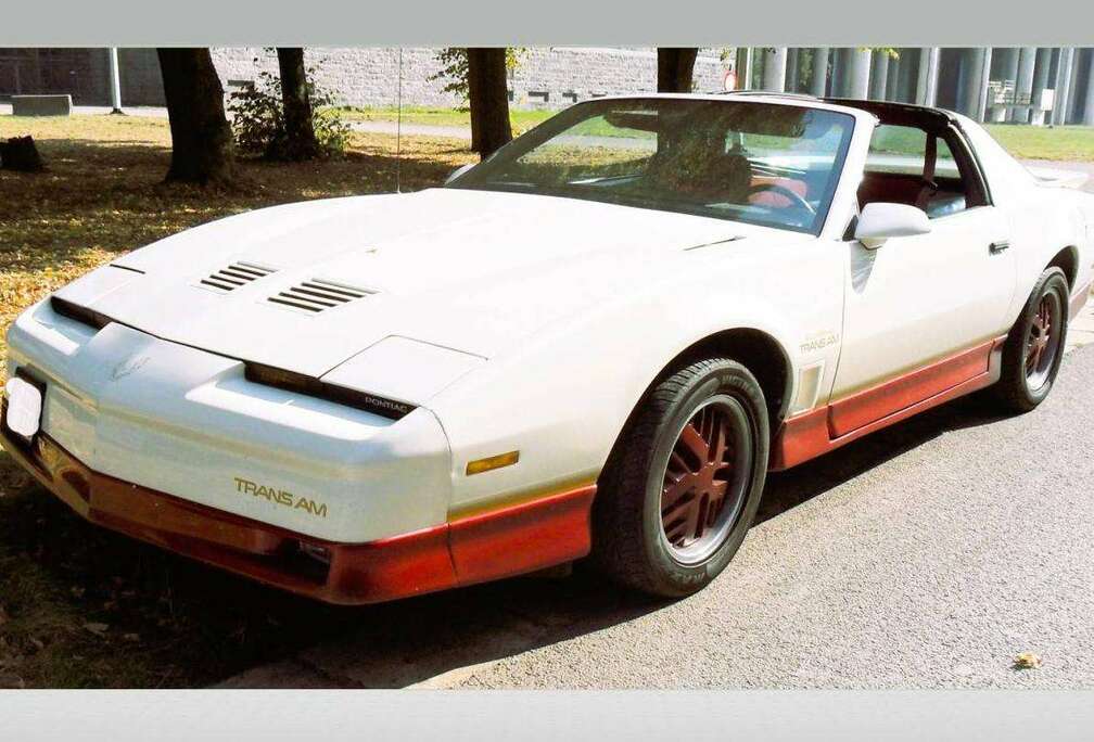 Pontiac 5.0 V8