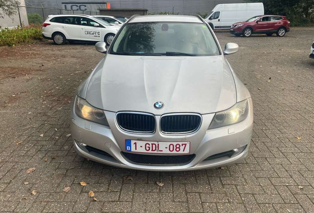 BMW 318d DPF Touring Aut.