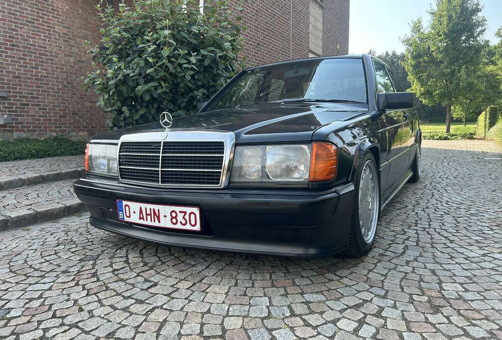 Mercedes-Benz E 2.3-16V