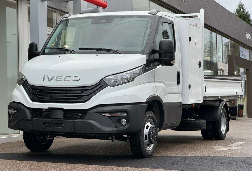 Iveco 3.0L 180CV A8 benne basculant+coffre